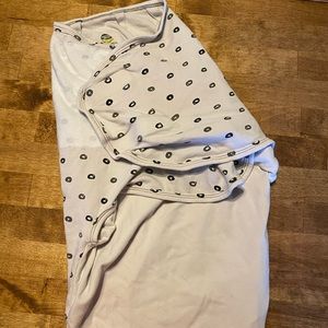Nested Bean swaddle 0-6 months